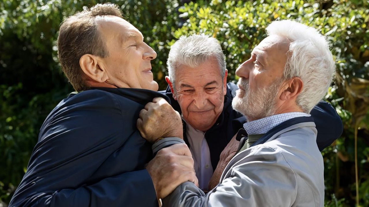 Un Posto al Sole Anticipazioni, Roberto Ferri aggredito da Raffaele Giordano?  L'imprenditore va su tutte