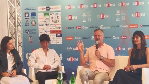 Il ragazzo dai pantaloni rosa: A Giffoni Claudia Pandolfi si commuove presentando il film basato su una toccante storia vera