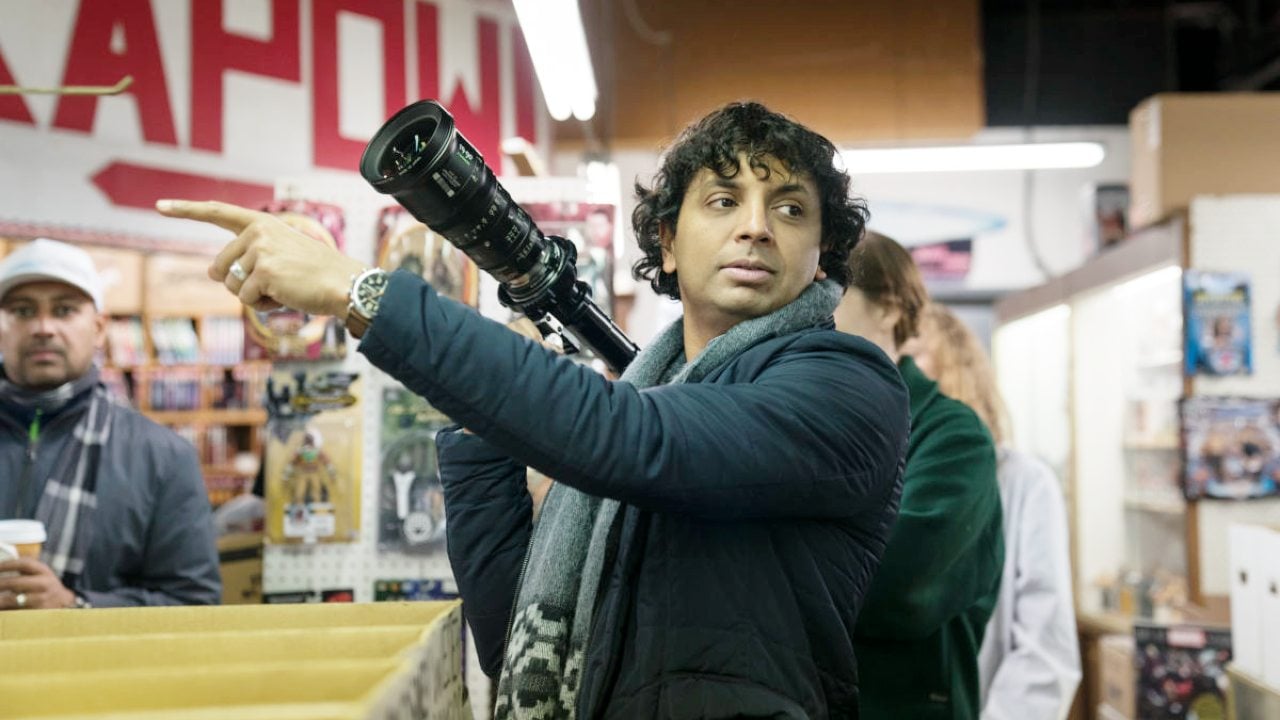 M. Night Shyamalan ringrazia il pubblico per Trap e comincia a scrivere il suo 17° film