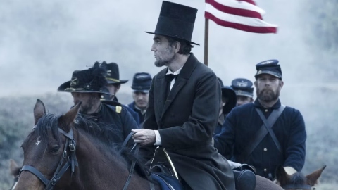 Daniel Day-Lewis, in nome del Metodo, ha bandito dal set di Lincoln i bicchieri da caffè in cartone