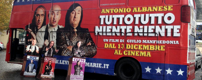 Albanese presenta Tutto tutto niente niente: "Il mio è un cinema che rasenta un po' la follia"