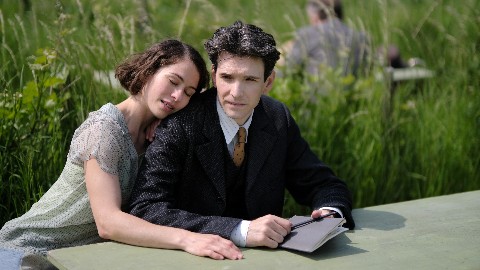 L'amore secondo Kafka: il trailer italiano del film sull'ultima relazione del grande scrittore praghese con Dora Diamant