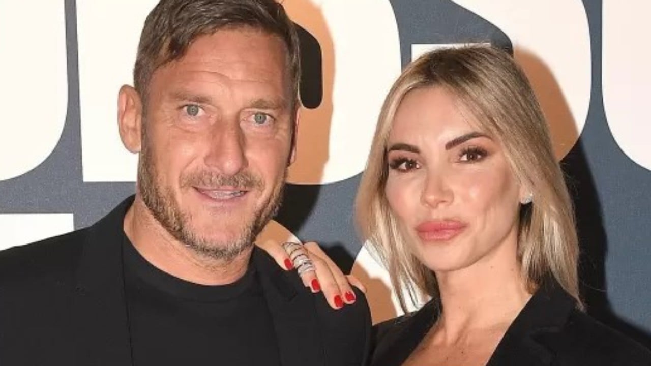 Francesco Totti e Noemi Bocchi, fonte vicina alla coppia svela: "Tra loro problemi da tempo"