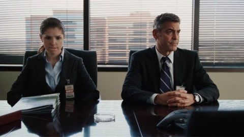 Tra le nuvole, Anna Kendrick ricorda il prezioso consiglio di George Clooneyl sul set