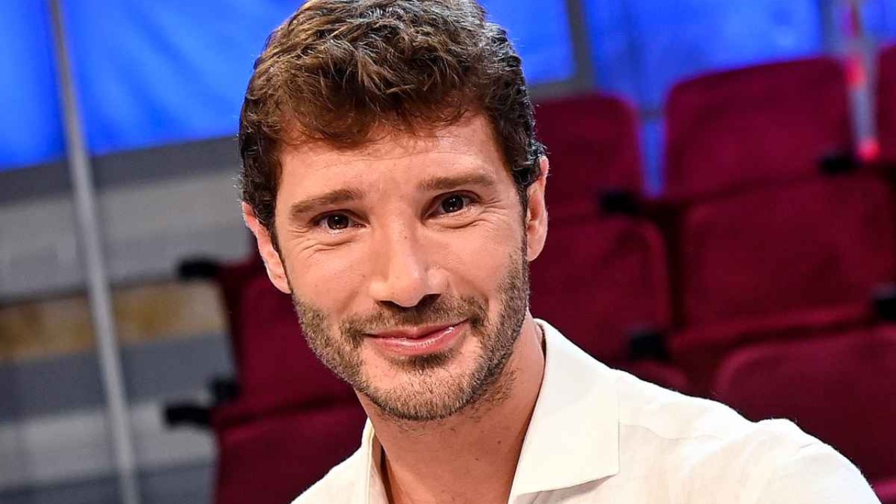 Stefano De Martino si è montato la testa? "Ormai è inavvicinabile"