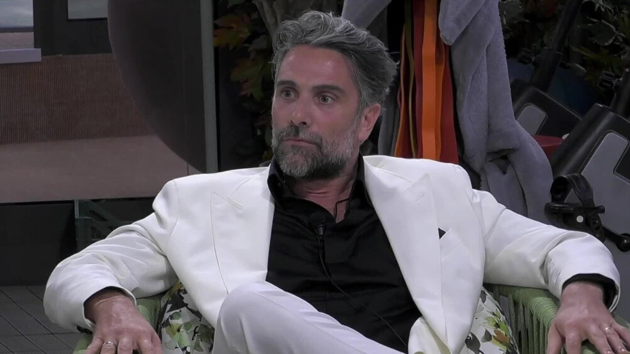 Grande Fratello, scintille tra Lorenzo Spolverato e Luca Calvani: ecco cosa è successo dopo la puntata (VIDEO)