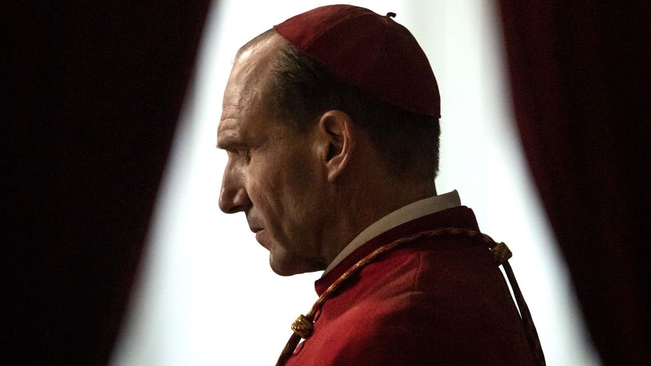 I migliori film in streaming di Ralph Fiennes, protagonista di Conclave