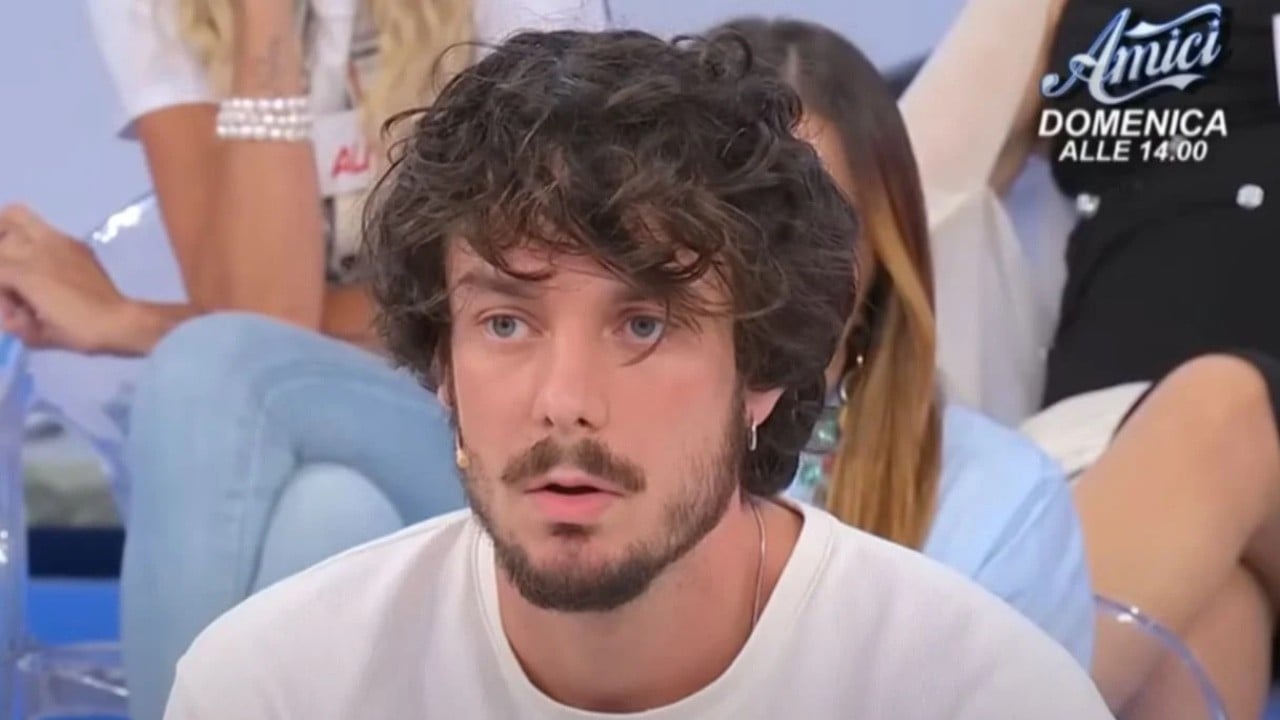 Uomini e Donne, ex protagonisti del dating show contro Michele Longobardi: "Senza rispetto"