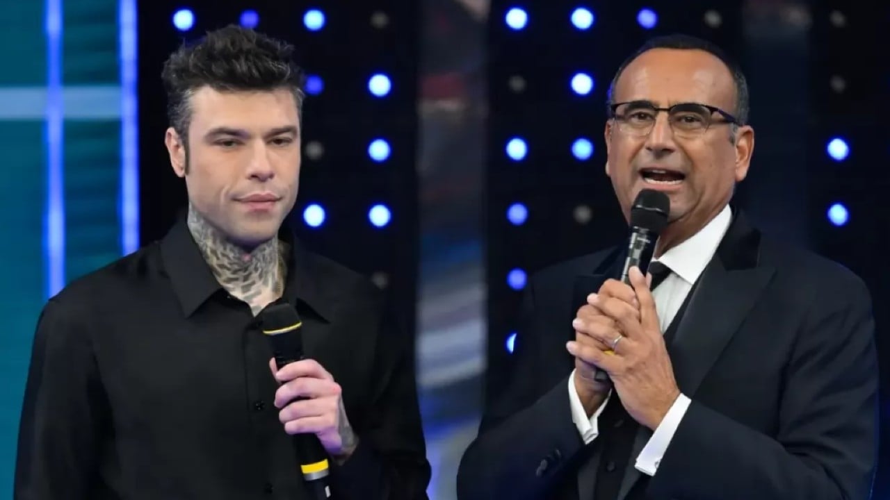 Sanremo 2025, Fedez diserta la foto di gruppo, ma non è il solo!