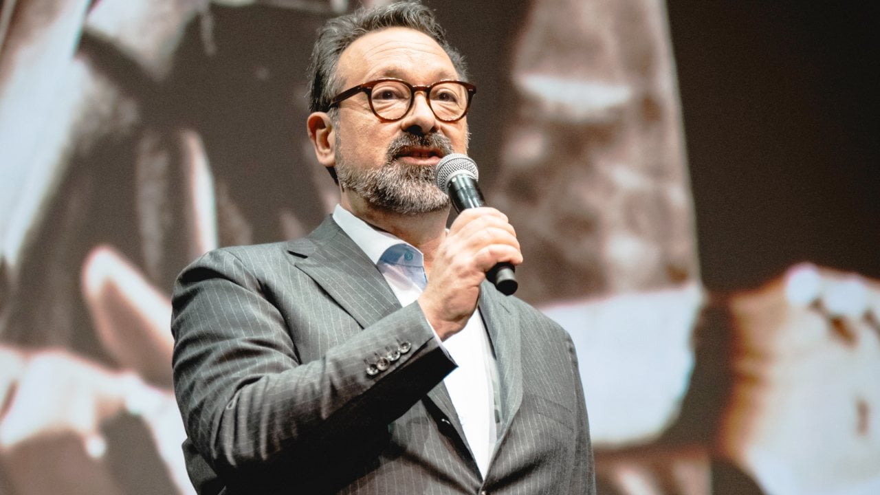 James Mangold, regista di A Complete Uknown: "Non dobbiamo temere i film che hanno il cuore in mano"