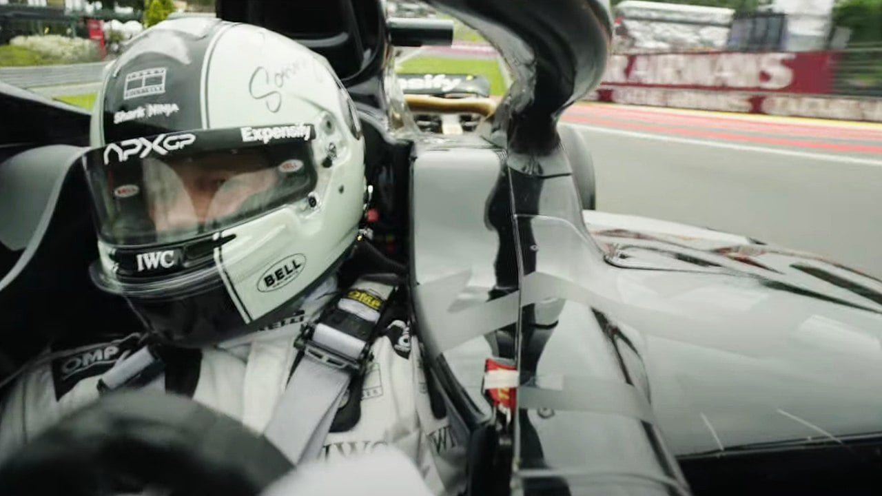 F1, un nuovo adrenalinico spot per il film con Brad Pitt sulla Formula 1, con licenza ufficiale