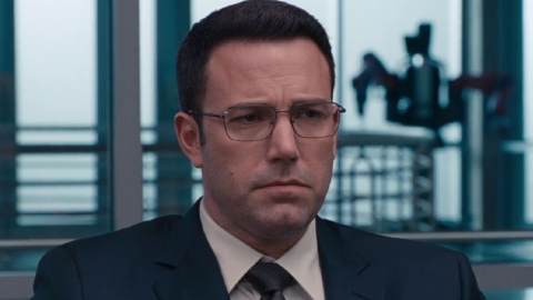 Il Contabile 2: azione e umorismo nel trailer ufficiale italiano del thriller con Ben Affleck