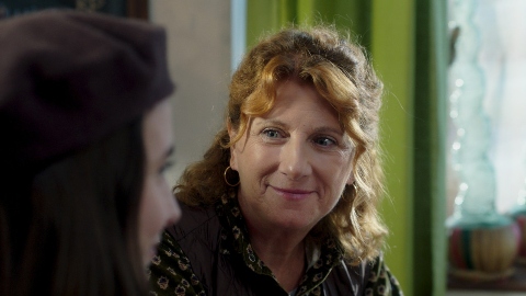 Amichemai: la nostra intervista ad Angela Finocchiaro, protagonista del film che segna il grande ritorno di Maurizio Nichetti