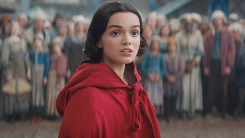 Biancaneve, figlio del produttore contro Rachel Zegler: "Ci vuole responsabilità, ha danneggiato il boxoffice"