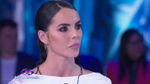 Grande Fratello, Shaila Gatta a ruota libera su Lorenzo Spolverato: "Narciso e insicuro, mi sentivo sempre sbagliata!"