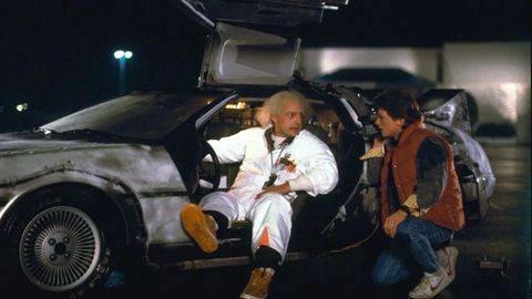 Ritorno al Futuro: nella versione originale la macchina del tempo non era la DeLorean!