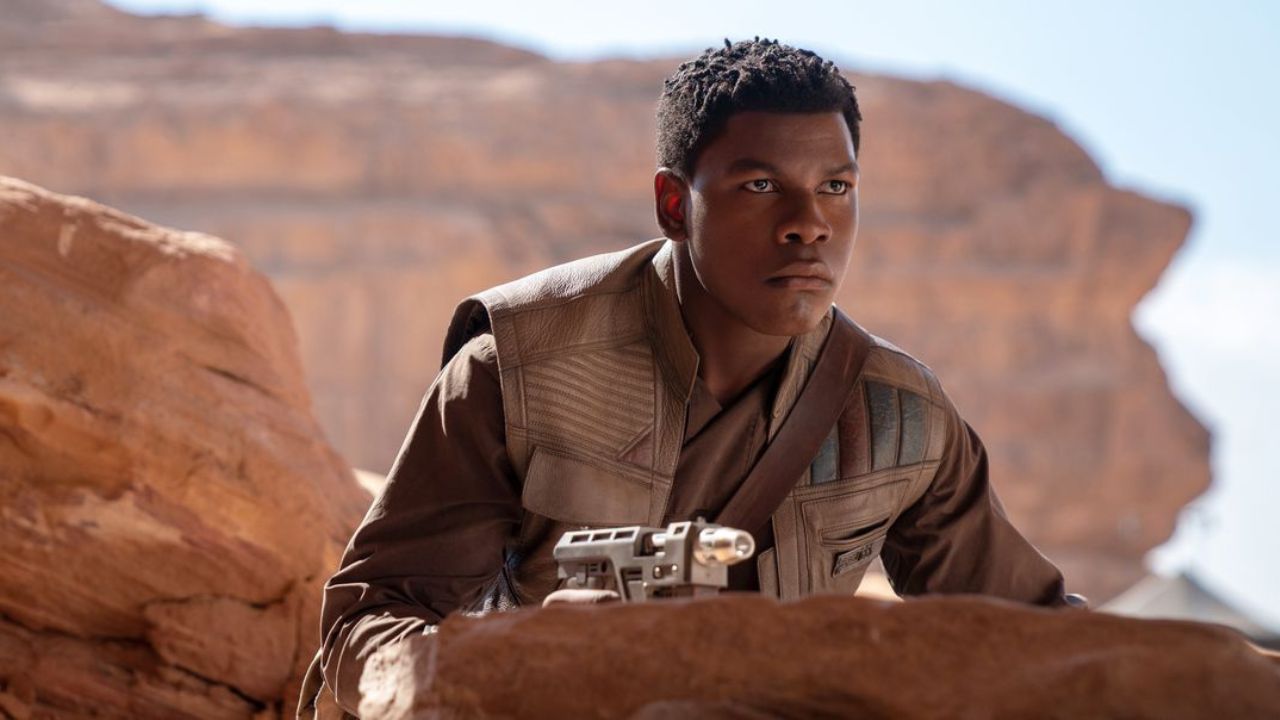 Star Wars, John Boyega: "Avevo 60 dollari sul conto quando JJ Abrams mi ha chiamato, ne spesi 43 per incontrarlo"