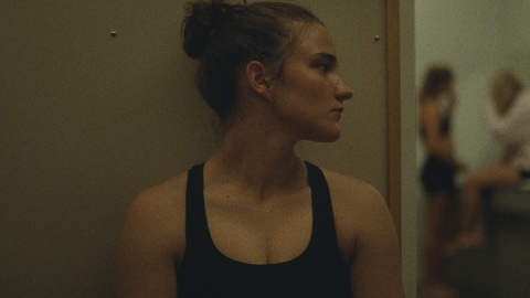 Julie ha un segreto: in anteprima esclusiva una clip del dramma ambientato nel mondo del tennis