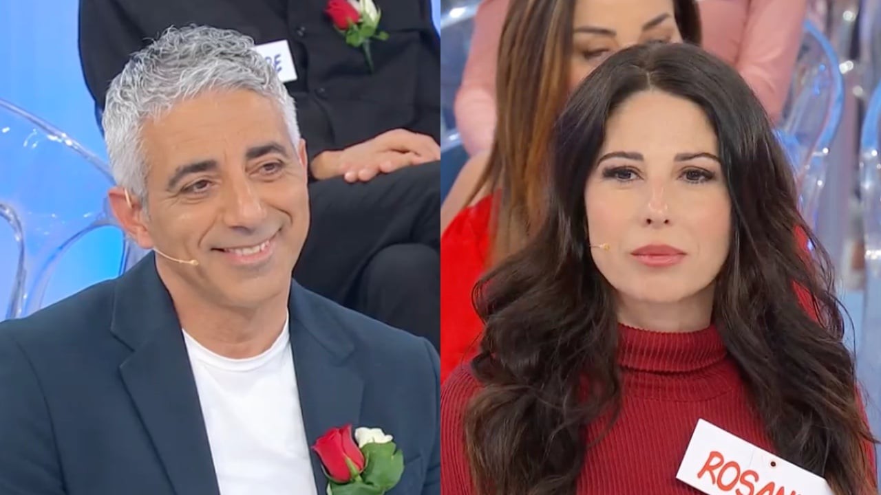 Uomini e Donne, prima foto di Giuseppe e Rosanna fuori dal dating show: "Lui dice a tutti che erano in tv" Uomini e Donne, prima foto di Giuseppe e Rosanna fuori dal dating show: "Lui dice a tutti che erano in tv"