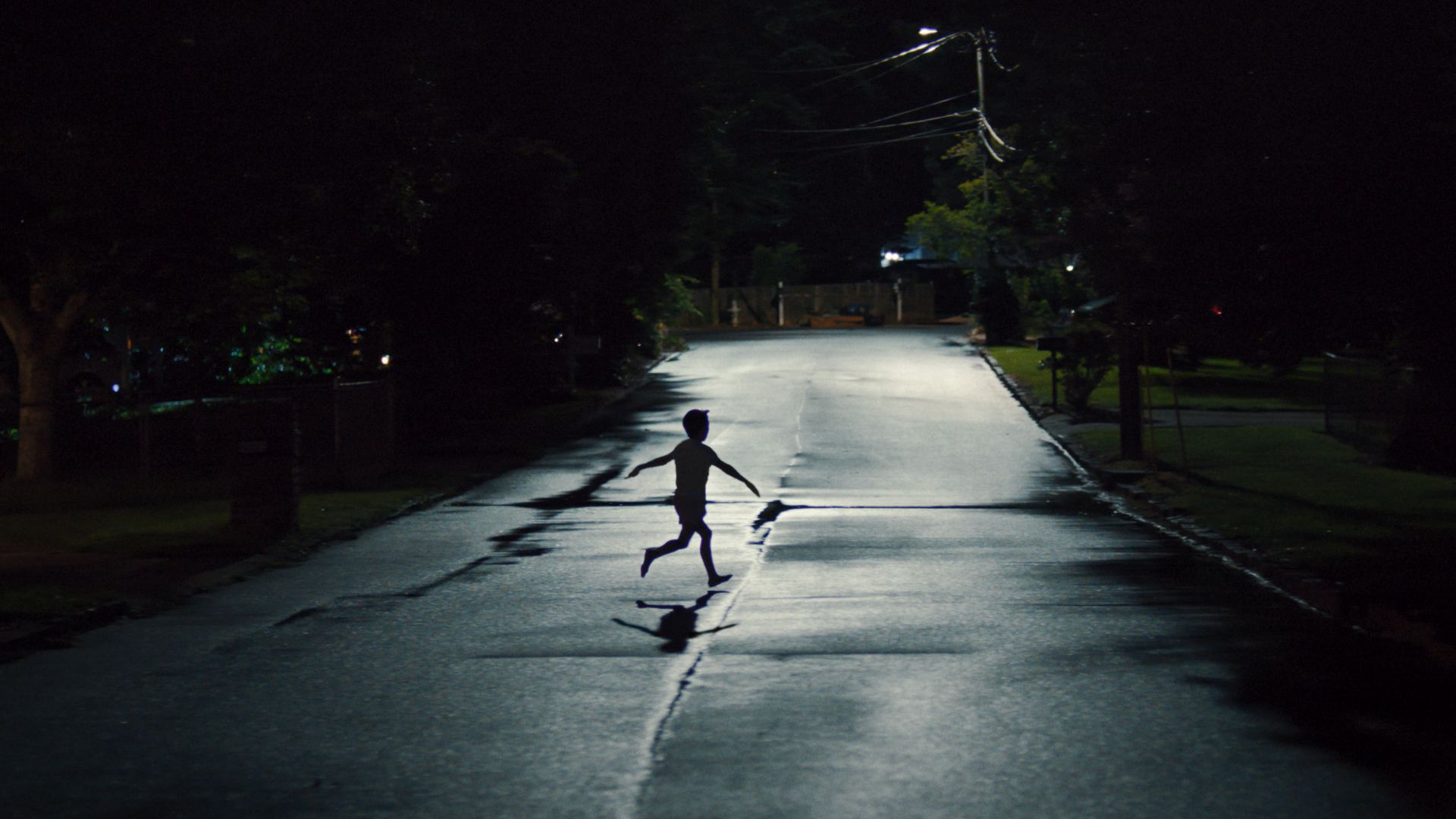 Weapons trailer da Comingsoon.it weapons il trailer italiano ufficiale del nuovo film di zach cregger