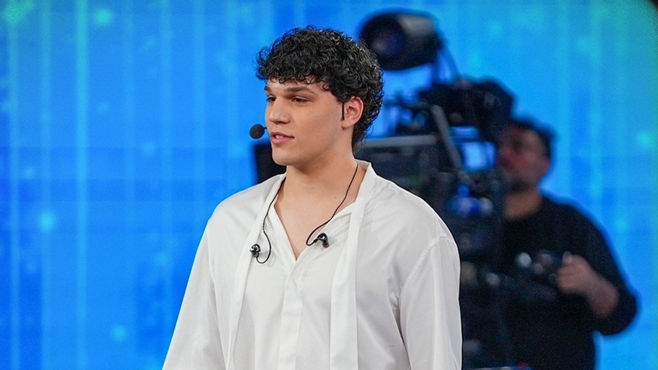 Amici 24, Nicolò Filippucci rivela: "Mi sento fuori dalla finale" (VIDEO) Amici 24, Nicolò Filippucci rivela: "Mi sento fuori dalla finale" (VIDEO)