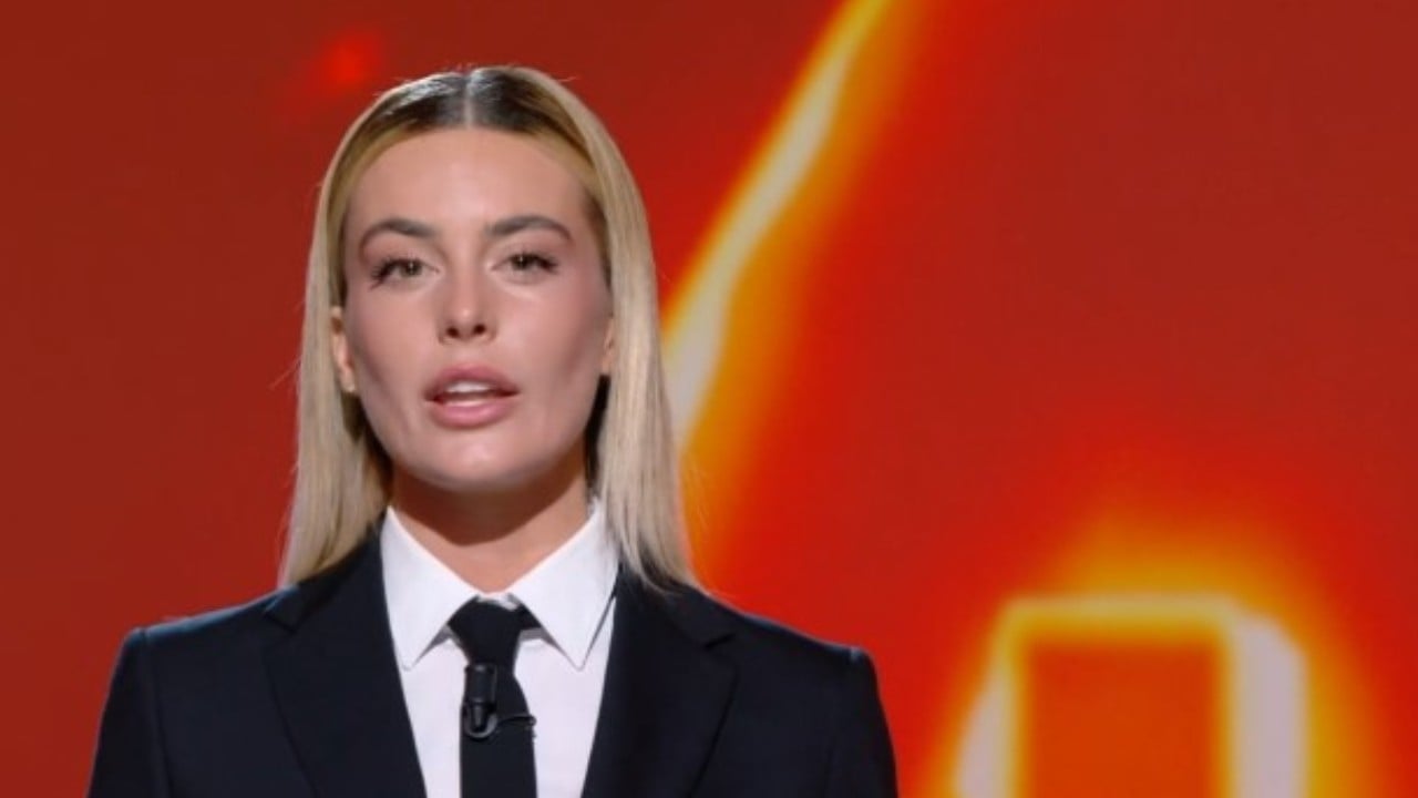 monologo Sophie da Comingsoon.it il monologo di sophie codegoni a le iene basciano mi spiava e minacciava chi mi stava intorno