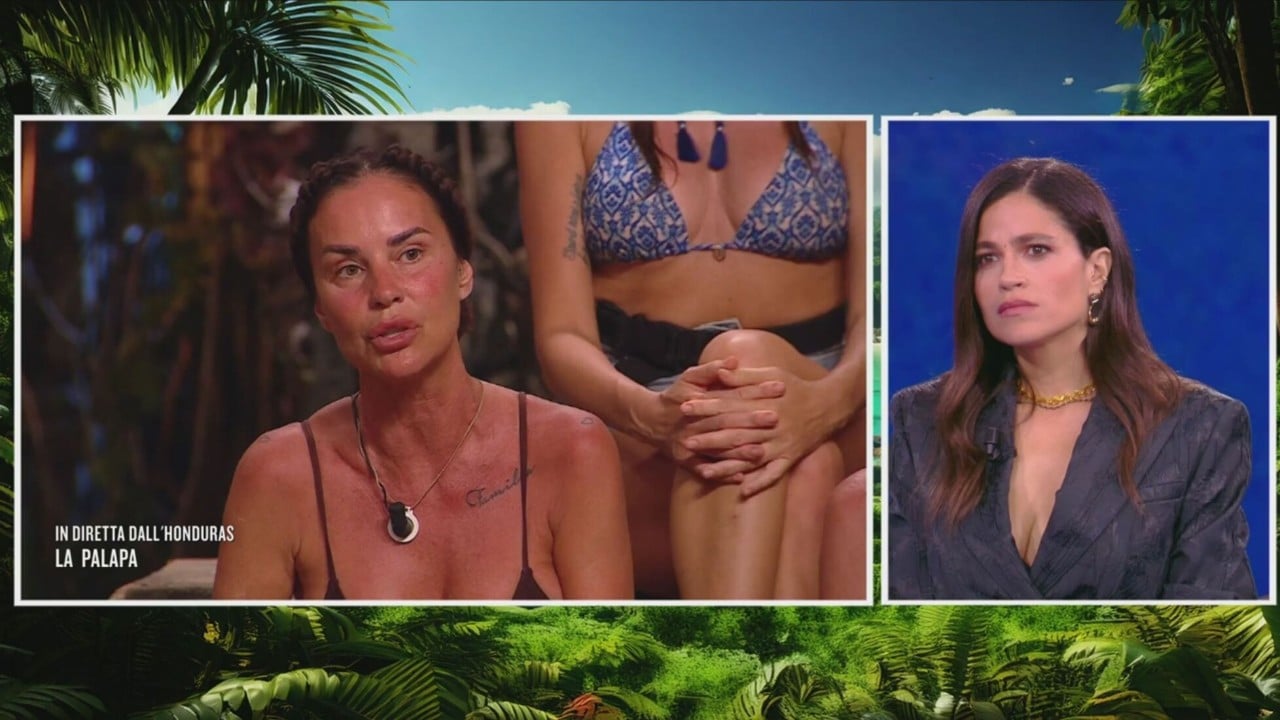 Isola dei Famosi, scontro in diretta tra Antonella Mosetti e Alessia Fabiani: "È follia, il tempo dirà chi sei" (VIDEO) Isola dei Famosi, scontro in diretta tra Antonella Mosetti e Alessia Fabiani: "È follia, il tempo dirà chi sei" (VIDEO)