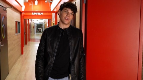 Amici 24, Nicolò Filippucci fuori dalla finale: le prime dichiarazioni del cantante dopo l'eliminazione dal Serale