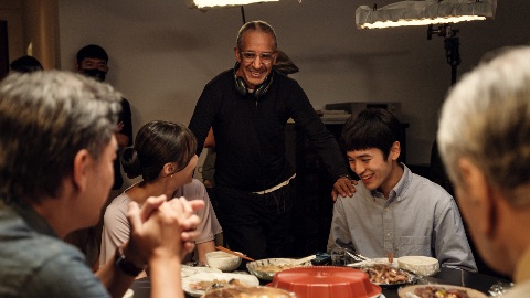 Black Tea, una storia d'amore oltre le frontiere dell'intolleranza: incontro con il regista Abderrahmane Sissako