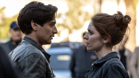 Gerri, stasera su Rai 1 la seconda puntata della serie con Giulio Beranek e Valentina Romani: un Natale di (arma da) fuoco