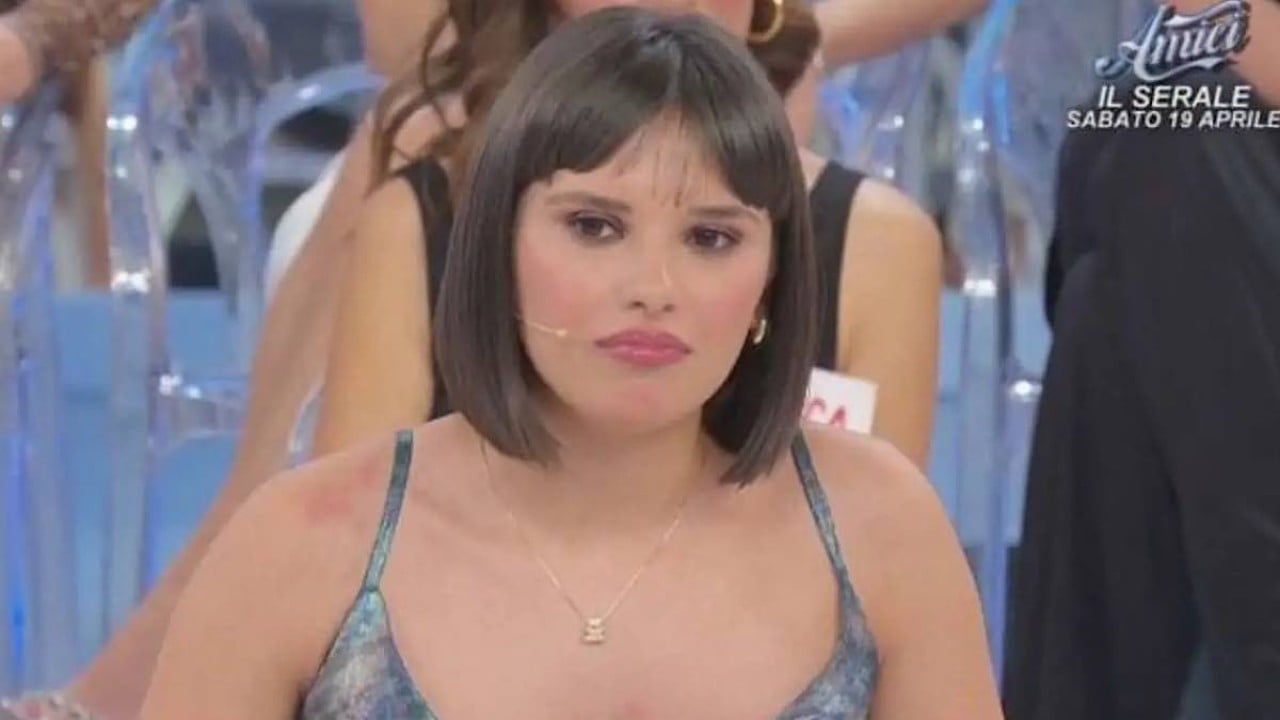Uomini e Donne, Francesca Polizzi replica alle accuse di un hater: "Gianmarco ha detto che è stato lui a eliminarti" Uomini e Donne, Francesca Polizzi replica alle accuse di un hater: "Gianmarco ha detto che è stato lui a eliminarti"
