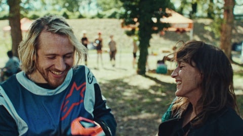 Partir un jour, la recensione della commedia musicale che ha aperto il Festival di Cannes Partir un jour, la recensione della commedia musicale che ha aperto il Festival di Cannes