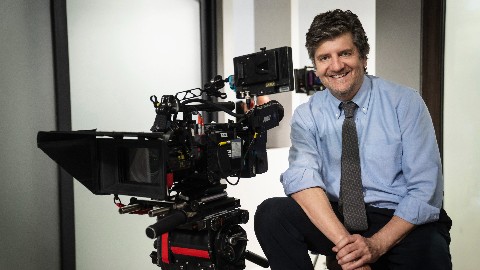 Fabio De Luigi di nuovo sul set per dirigere Un bel giorno dove recita con Virginia Raffaele