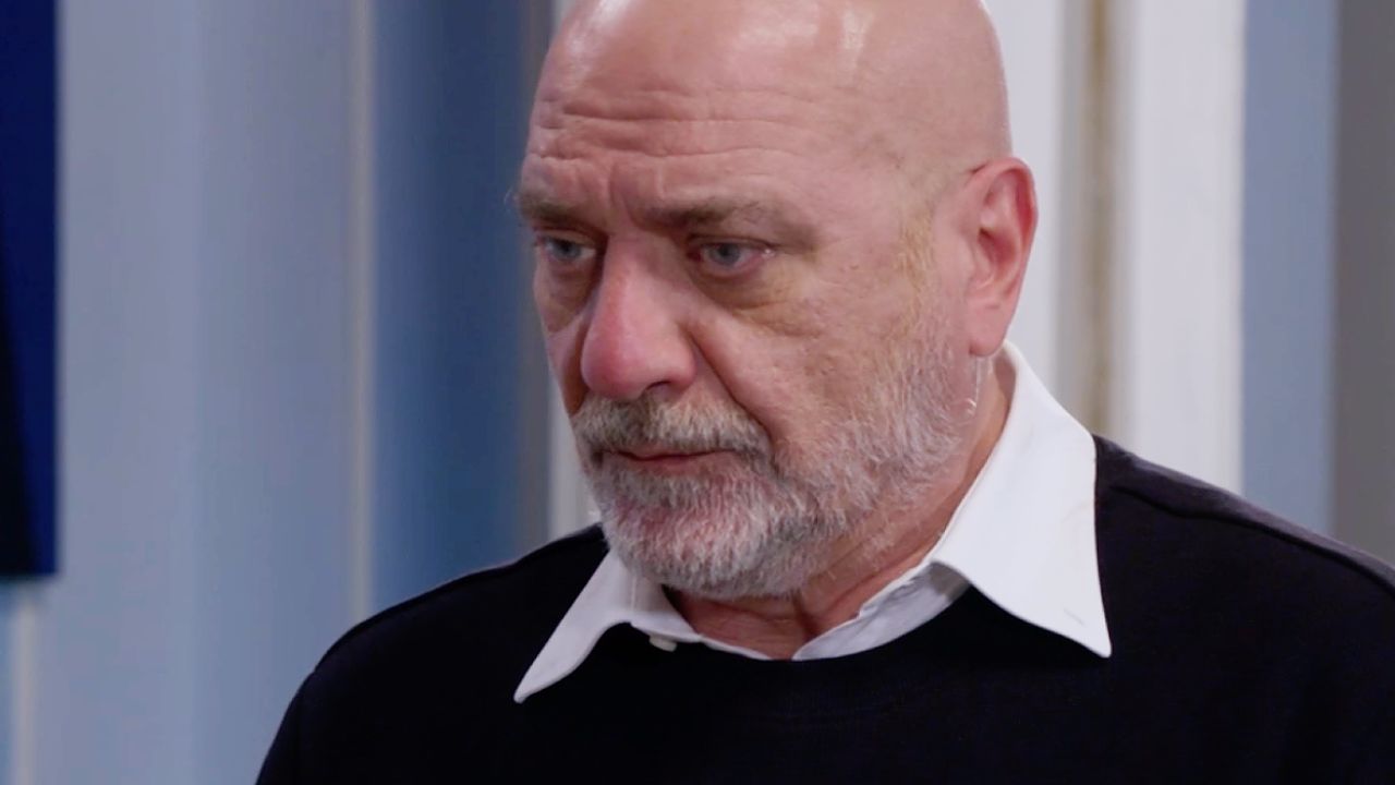 Un Posto al Sole Anticipazioni 20 maggio 2025: Luca trova aiuto in Gianluca mentre Niko combina un disastro con Giulia Un Posto al Sole Anticipazioni 20 maggio 2025: Luca trova aiuto in Gianluca mentre Niko combina un disastro con Giulia