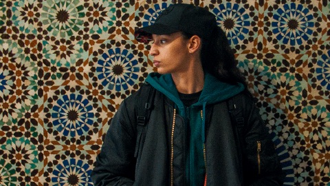 La petite dernière: la recensione del film di Hafsia Herzi in concorso a Cannes