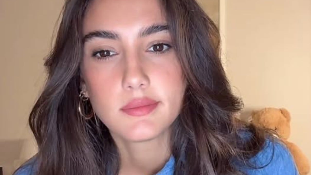 grande fratello polemiche per un post delle fan di zeudi di palma dove compare un elenco di cosa regalarle da Comingsoon.it grande fratello polemiche per un post delle fan di zeudi di palma dove compare un elenco di cosa regalarle