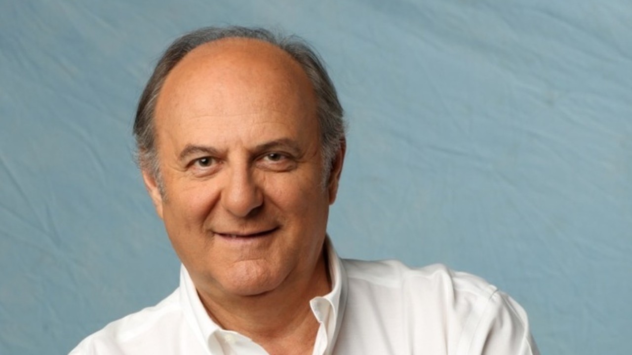 Mediaset annuncia con entusiasmo il rinnovo e l’allungamento del contratto con Gerry Scotti: "Pilastro dell