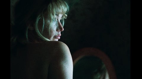 Die My Love: la recensione del dramma di Lynne Ramsay con Jennifer Lawrence e Robert Pattinson Die My Love: la recensione del dramma di Lynne Ramsay con Jennifer Lawrence e Robert Pattinson