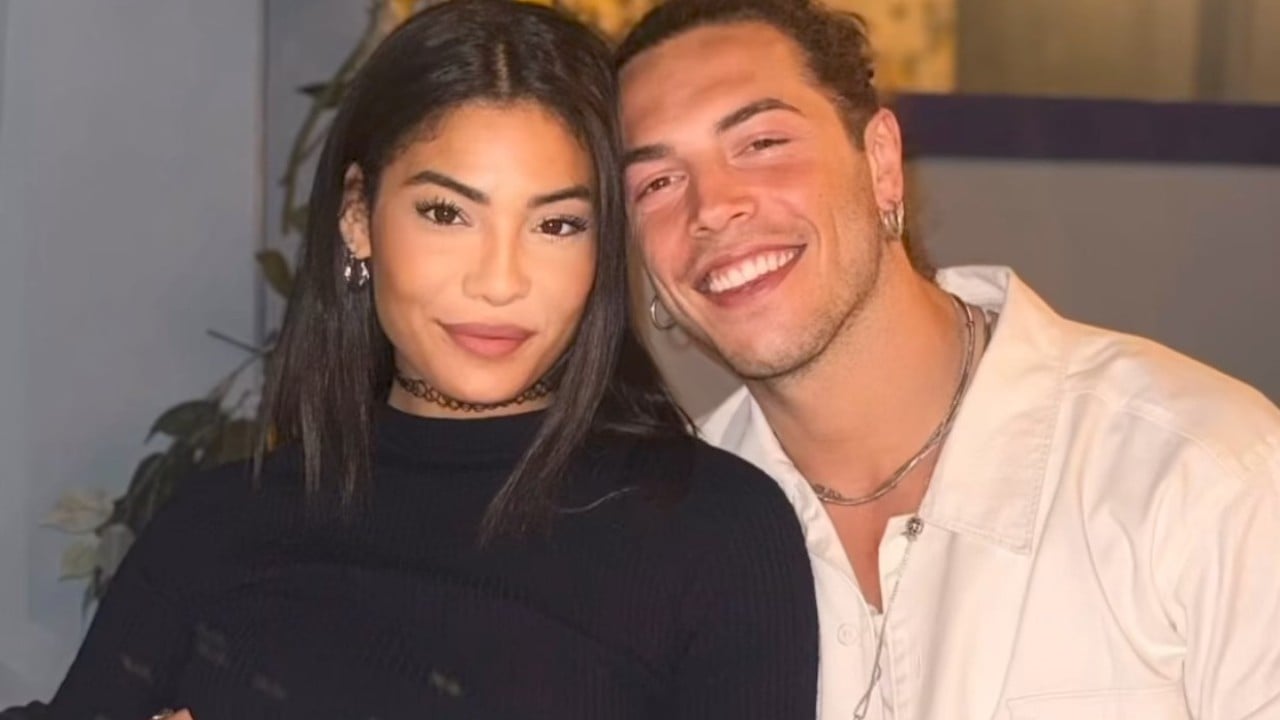 grande fratello giglio pubblica una foto senza veli di yulia bruschi è polemica