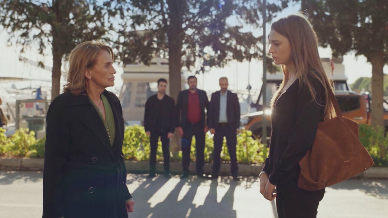 the family anticipazioni 30 maggio 2025 devin e hulya alleate per aslan da Comingsoon.it the family anticipazioni 30 maggio 2025 devin e hulya alleate per aslan