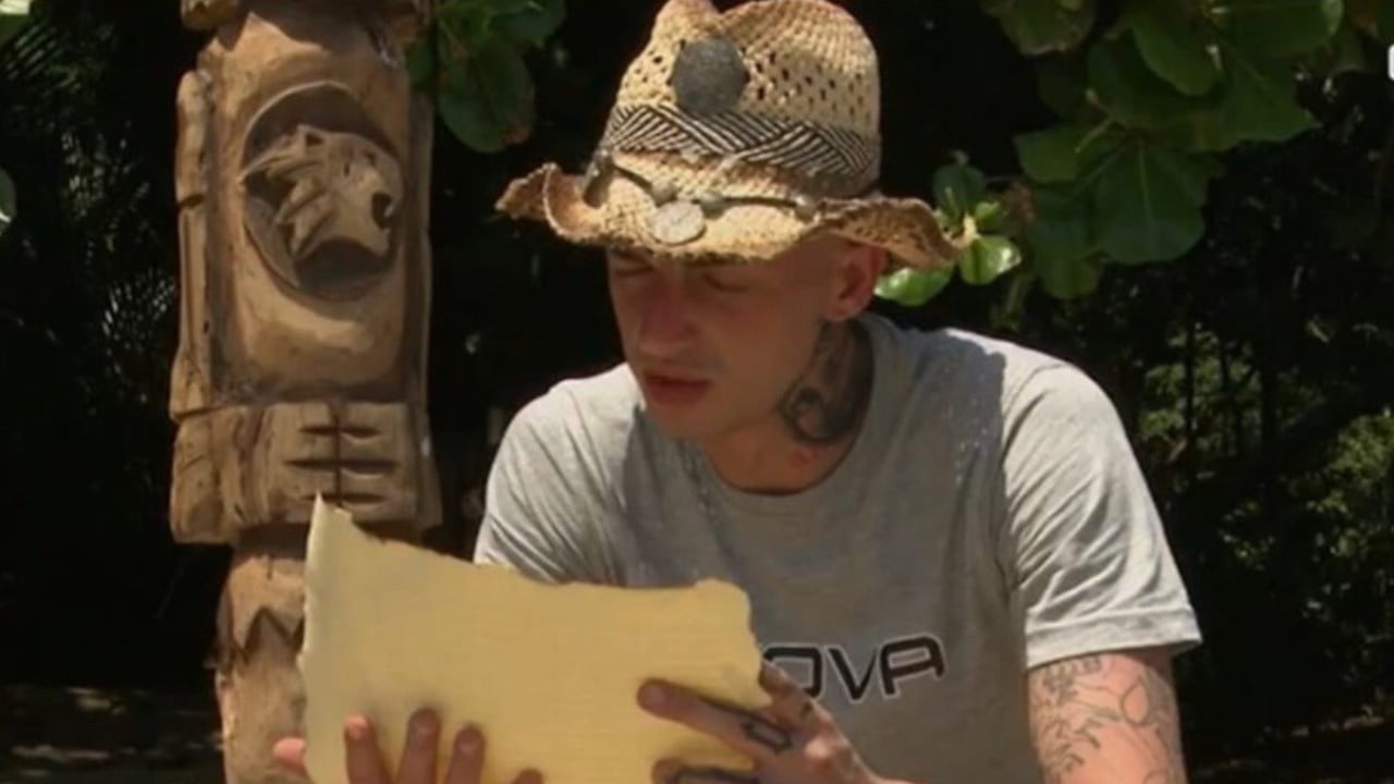 Isola dei Famosi, Spadino verso il ritiro?: "Fame e sonno la cosa peggiore. La notte ho gli incubi" (VIDEO) Isola dei Famosi, Spadino verso il ritiro?: "Fame e sonno la cosa peggiore. La notte ho gli incubi" (VIDEO)