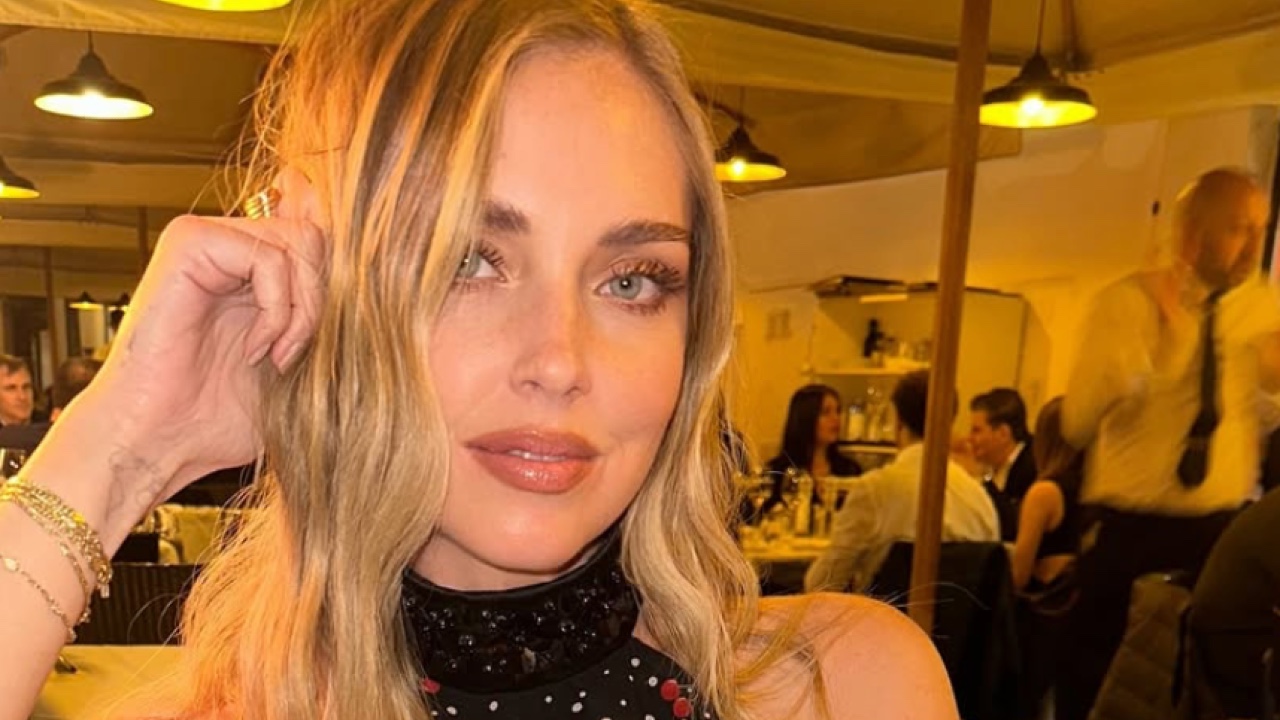 Chiara Ferragni parla di relazioni tossiche del podcast della sorella, mentre Tronchetti Provera torna dall Chiara Ferragni parla di relazioni tossiche del podcast della sorella, mentre Tronchetti Provera torna dall