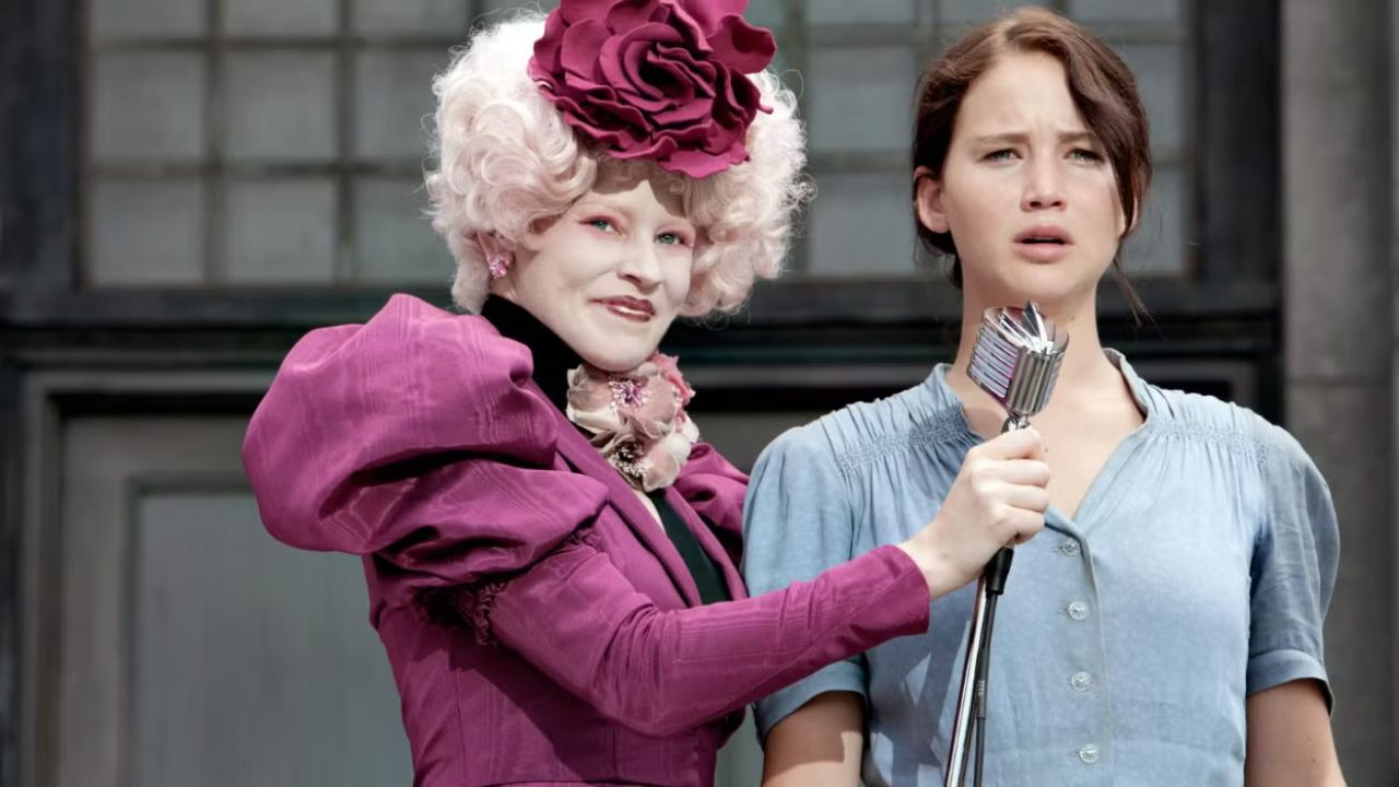 Hunger Games, come Elizabeth Banks ha reagito al casting di Elle Fanning per Effie