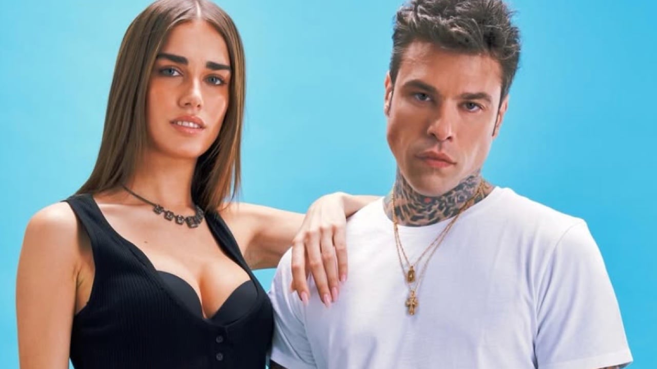 Fedez e Clara hanno una love story? Il dubbio Fedez e Clara hanno una love story? Il dubbio