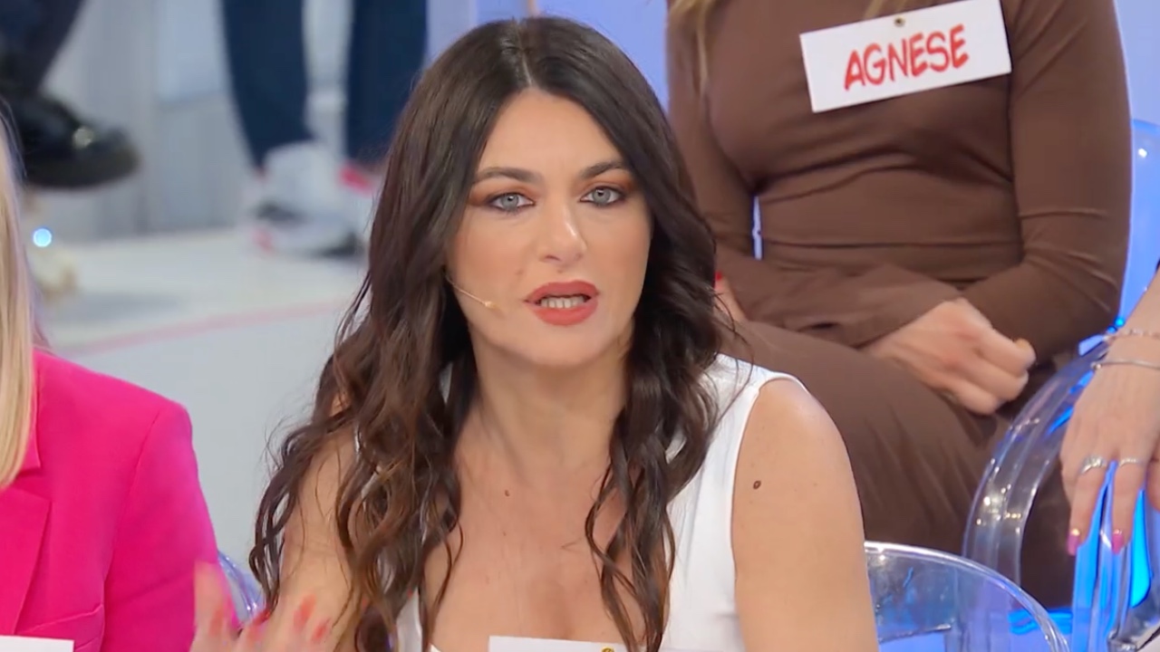 uomini e donne anticipazioni gloria nicoletti torna in studio a settembre 2025