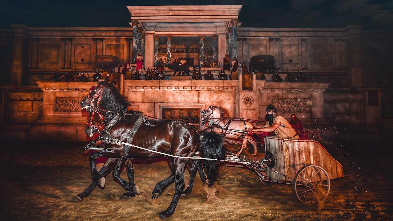un viaggio nel cuore dell8217impero tra spettacolo storia e avventura torna roma on fire l8217evento serale di cinecitt224 world
