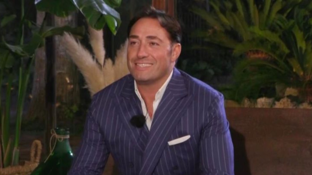 Temptation Island, Valerio Palma sbotta sui social contro Giulia Duranti e Anna Acciardi: "Adesso basta! Ecco la verità" Temptation Island, Valerio Palma sbotta sui social contro Giulia Duranti e Anna Acciardi: "Adesso basta! Ecco la verità"