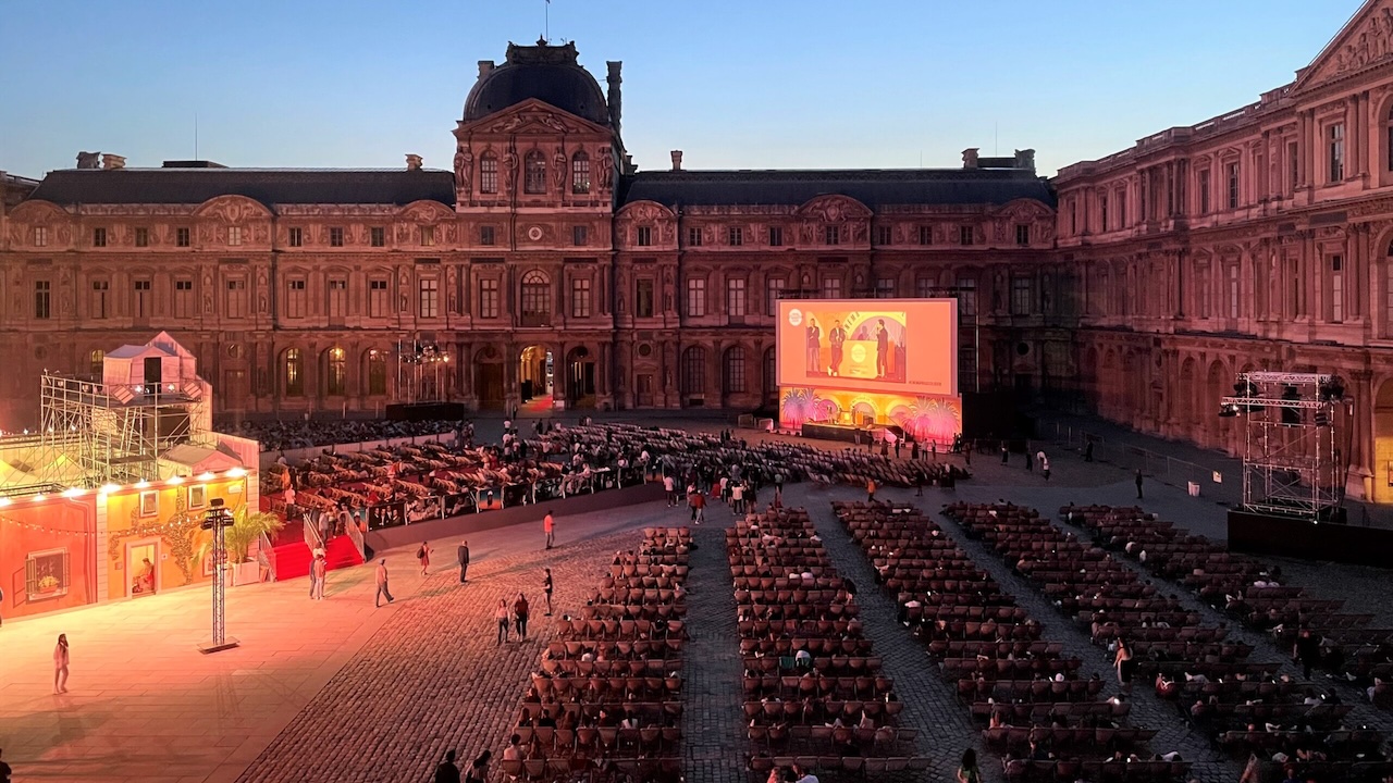 un film all aperto nel cortile del louvre dal 2 al 5 luglio il cin233ma paradiso di parigi anima la cour carr233e del museo