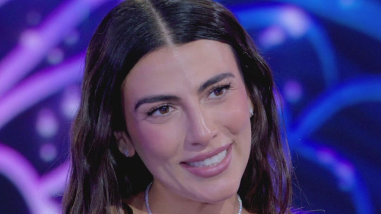 Giulia Salemi svela alcuni retroscena sulla sua partecipazione a The Cage e poi svela: "Vorrei lui nel mio podcast" Giulia Salemi svela alcuni retroscena sulla sua partecipazione a The Cage e poi svela: "Vorrei lui nel mio podcast"