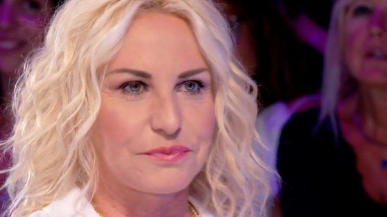 Antonella Clerici a cuore aperto: "Ho avuto tanti alti e bassi. Il momento più difficile della mia carriera è stato quando.." Antonella Clerici a cuore aperto: "Ho avuto tanti alti e bassi. Il momento più difficile della mia carriera è stato quando.."
